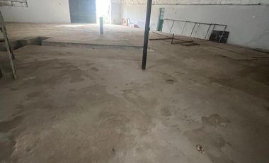 EN ALQUILER GALPON CON ENTRADA SOBRE CALLE PUBLICA RUTA 38. REF: 1894 A