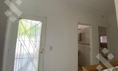 AQUILER DE CASA 5 DORMIS. - CIPOLLETTI - RIO NEGRO