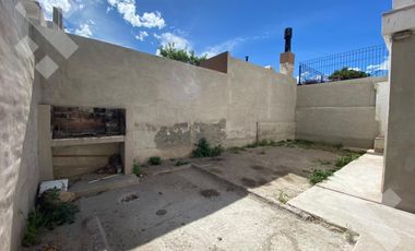 AQUILER DE CASA 5 DORMIS. - CIPOLLETTI - RIO NEGRO