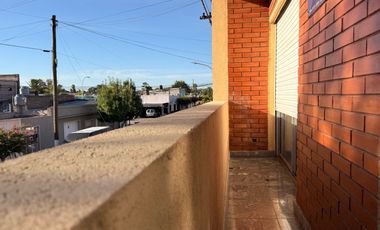 Departamento en venta – Piso completo en planta alta | Excelente estado