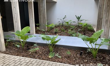 Departamento de dos ambientes en alquiler, Morón. Con cochera.