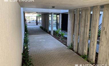 Departamento de dos ambientes en alquiler, Morón. Con cochera.