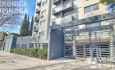 Departamento  de dos ambientes en alquiler , Moron Sur.