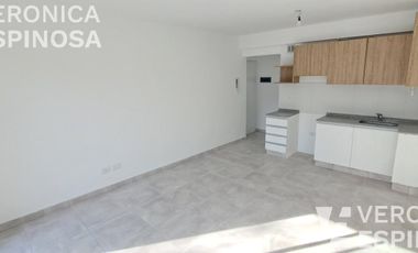 Departamento  de dos ambientes en alquiler , Moron Sur.