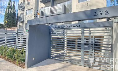 Departamento  de dos ambientes en alquiler , Moron Sur.