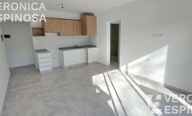 Departamento  de dos ambientes en alquiler , Moron Sur.