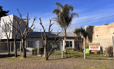 Complejo en Pueblo Liebig con piscina