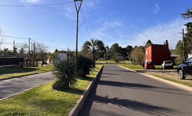 Complejo en Pueblo Liebig con piscina