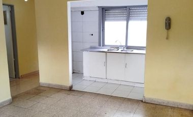 Alquiler Departamento 3 Amb. en Ramos Mejia Con Cochera