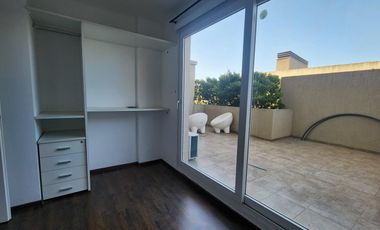 Departamento 4 ambientes en PB con jardín en venta y/o alquiler