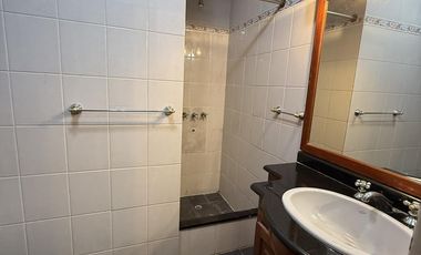 Alquiler Duplex 3 amb. c/ cochera y fondo - Ramos Mejia