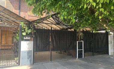 Alquiler Duplex 3 amb. c/ cochera y fondo - Ramos Mejia