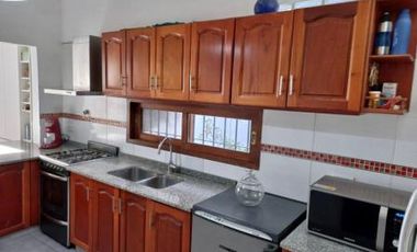 Casa - Temperley Oeste