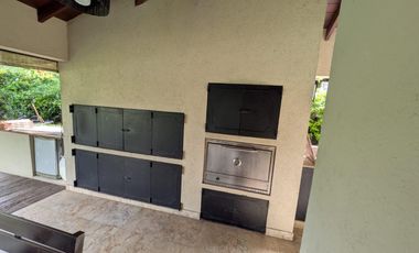 Alquiler anual, con muebles