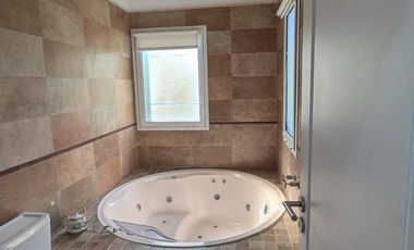 Alquiler anual, con muebles