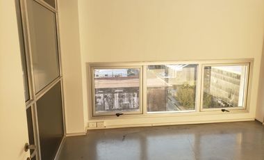 Alquiler de oficina de 140 m2 en Beccar