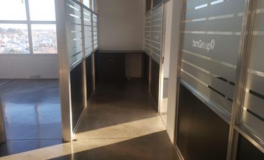 Alquiler de oficina de 140 m2 en Beccar