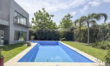 Casa en Alquiler en Barrio Los Sauces, Nordelta,  3 dor, play, 4 baños, impec, con pileta.