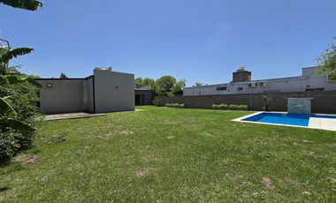 Casa en Arroyo Leyes - Loteo Jardines de la Costa