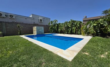 Casa en Arroyo Leyes - Loteo Jardines de la Costa