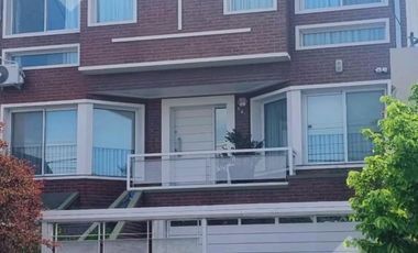 Venta - Casa - 4 dormitorios - Sargento Cabral  665  - Neuquén -