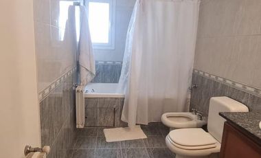 Venta - Casa - 4 dormitorios - Sargento Cabral  665  - Neuquén -