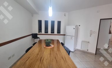 Venta - Casa - 4 dormitorios - Sargento Cabral  665  - Neuquén -