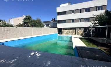 Venta departamento 3 ambientes con balcón en Wilde