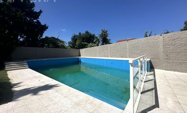 Venta departamento 3 ambientes con balcón en Wilde