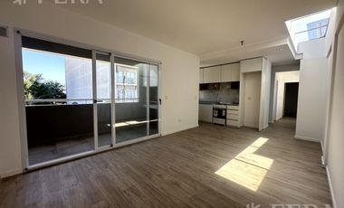 Venta departamento 3 ambientes con balcón en Wilde