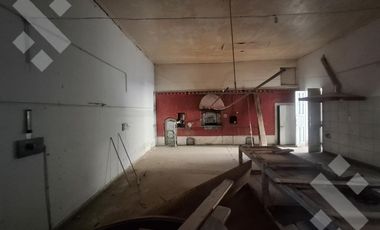 Local en  Villa Regina Cipolletti 200