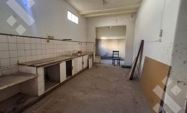 Local en  Villa Regina Cipolletti 200