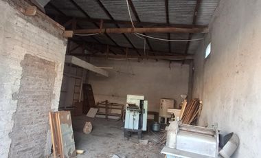 Local en  Villa Regina Cipolletti 200