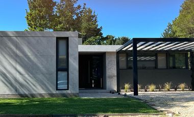 CASA, VENTA, COSTA ESMERALDA, DEPORTIVA, LOTE al 400, 5 AMBIENTES