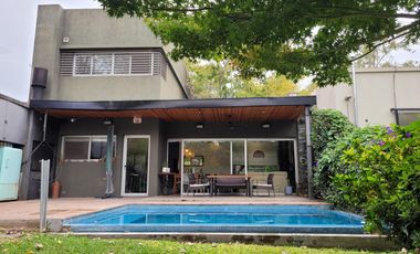 Casa en  venta en villa elisa 3 dormitorios pileta parque moderna