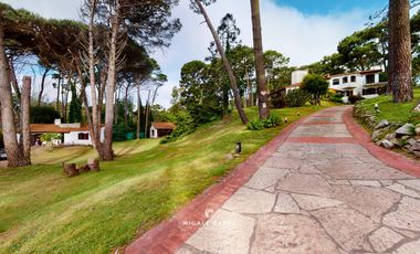 Casa en  Venta Carilo con pileta