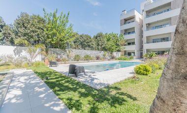 Venta de Departamento 2 ambientes de 61 m2 con cochera en Condominio Magnolias (Full Amenities)