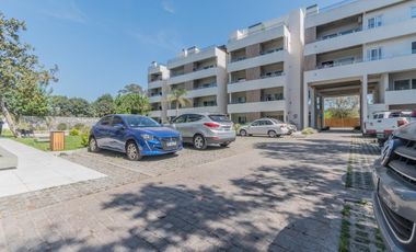 Venta de Departamento 2 ambientes de 61 m2 con cochera en Condominio Magnolias (Full Amenities)