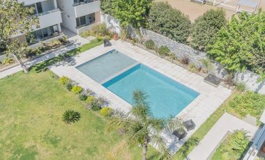 Venta de Departamento 2 ambientes de 61 m2 con cochera en Condominio Magnolias (Full Amenities)