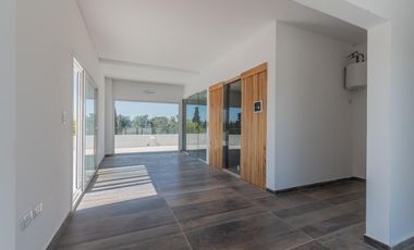 Venta de Departamento 2 ambientes de 61 m2 con cochera en Condominio Magnolias (Full Amenities)