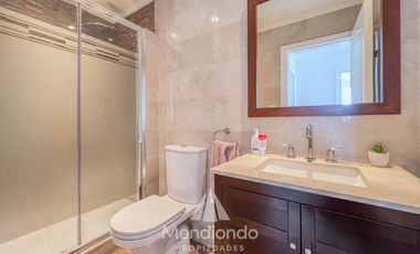 Casa 5 amb con piscina y cochera triple en Barrio Privado Tierras del Mar