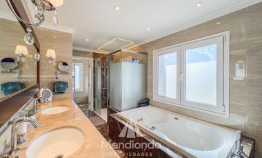 Casa 5 amb con piscina y cochera triple en Barrio Privado Tierras del Mar