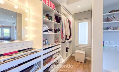 Casa 5 amb con piscina y cochera triple en Barrio Privado Tierras del Mar