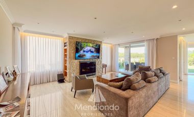 Casa 5 amb con piscina y cochera triple en Barrio Privado Tierras del Mar