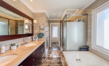 Casa 5 amb con piscina y cochera triple en Barrio Privado Tierras del Mar