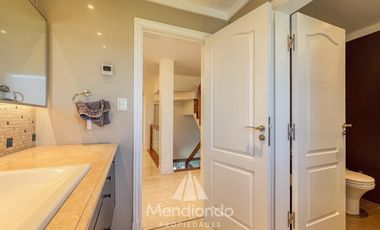 Casa 5 amb con piscina y cochera triple en Barrio Privado Tierras del Mar