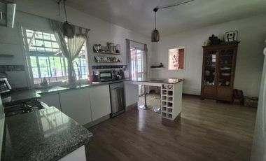 Casa en Venta 4 ambientes en Del Viso con Jardín, Pielta y Cochera