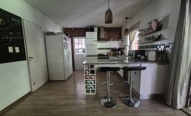 Casa en Venta 4 ambientes en Del Viso con Jardín, Pielta y Cochera