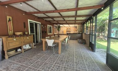 Casa en Venta 4 ambientes en Del Viso con Jardín, Pielta y Cochera