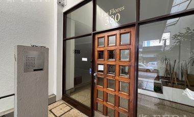 Venta de Departamento 3 ambientes con patio en Wilde